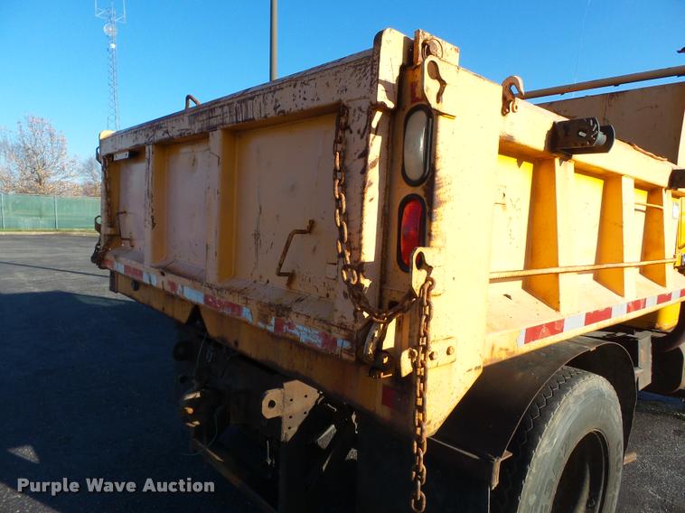 image for item K3320 1997 International 4900 dump truck