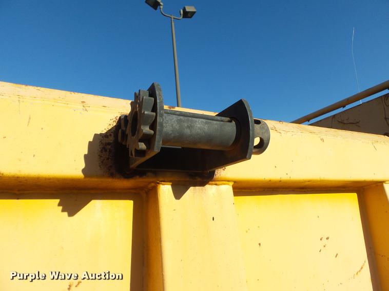 image for item K3320 1997 International 4900 dump truck