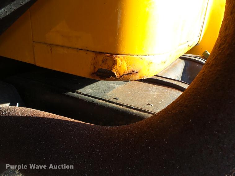 image for item K3320 1997 International 4900 dump truck