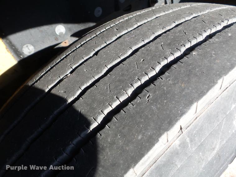 image for item K3320 1997 International 4900 dump truck