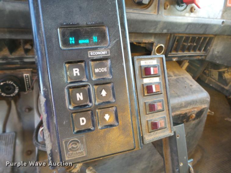 image for item K3320 1997 International 4900 dump truck