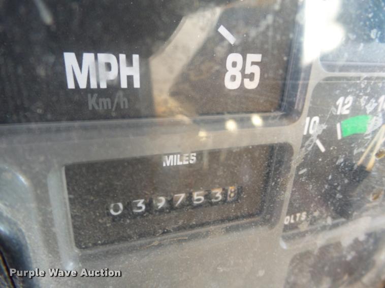 image for item K3320 1997 International 4900 dump truck