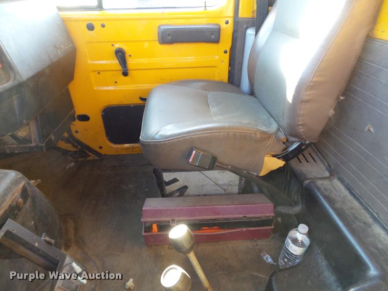 image for item K3320 1997 International 4900 dump truck