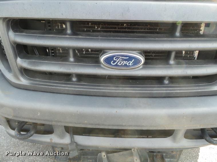 image for item K3325 2003 Ford F250 SuperCab pickup truck