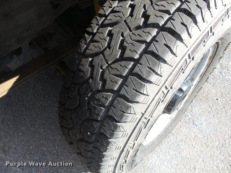 image for item K3325 2003 Ford F250 SuperCab pickup truck