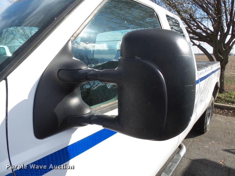 image for item K3325 2003 Ford F250 SuperCab pickup truck