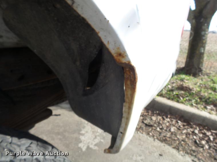 image for item K3325 2003 Ford F250 SuperCab pickup truck