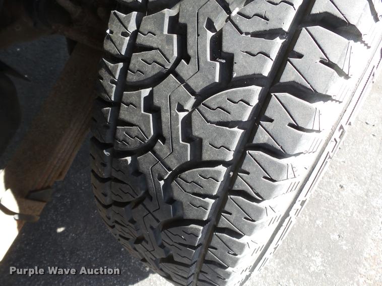 image for item K3325 2003 Ford F250 SuperCab pickup truck