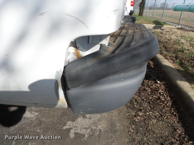 image for item K3325 2003 Ford F250 SuperCab pickup truck