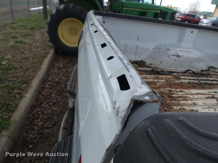 image for item K3325 2003 Ford F250 SuperCab pickup truck