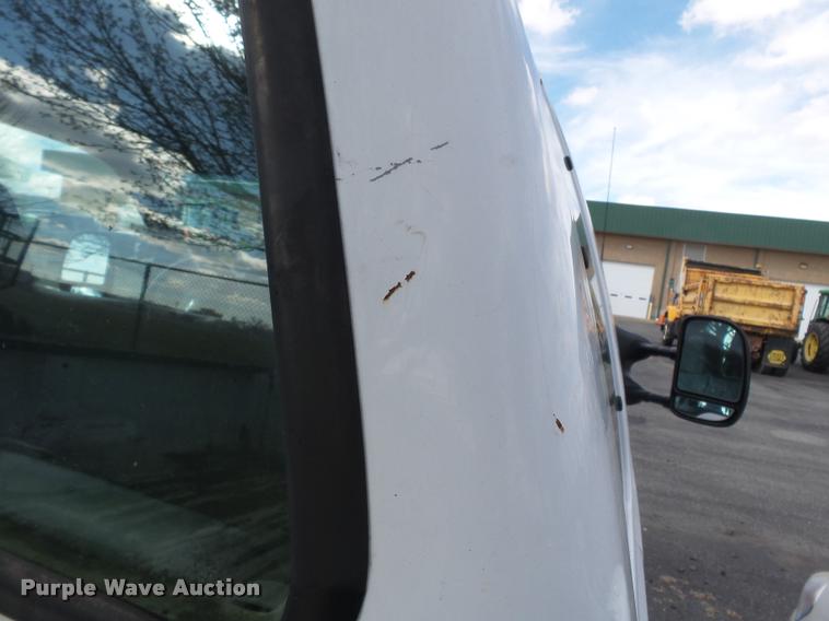 image for item K3325 2003 Ford F250 SuperCab pickup truck