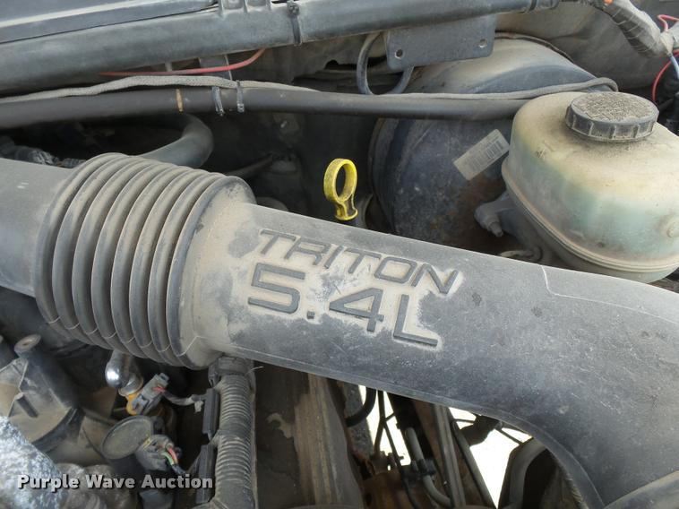 image for item K3325 2003 Ford F250 SuperCab pickup truck