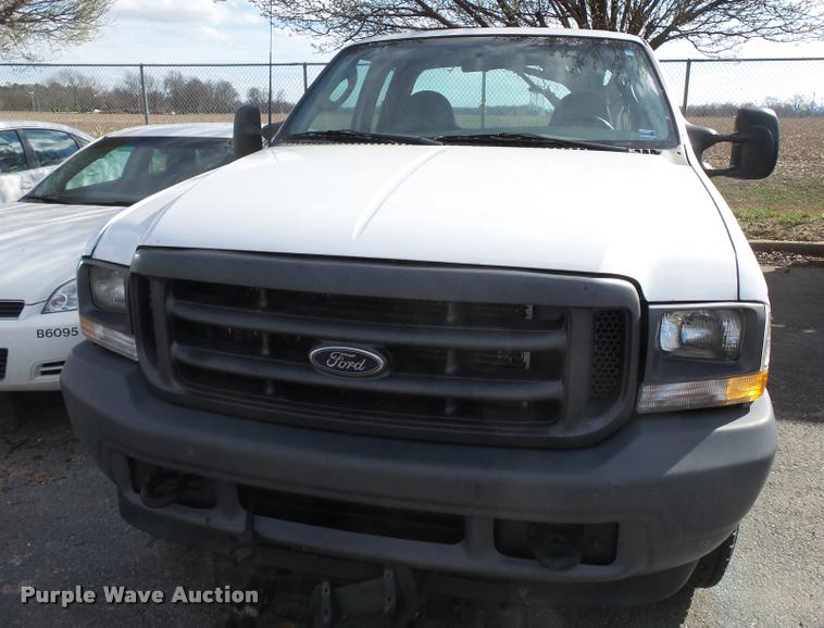 image for item K3325 2003 Ford F250 SuperCab pickup truck