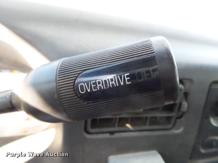 image for item K3325 2003 Ford F250 SuperCab pickup truck