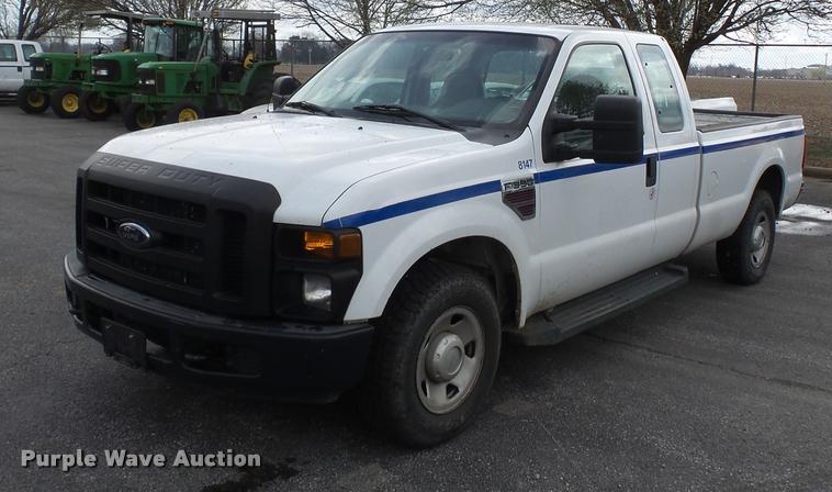 image for item K3332 2008 Ford F350 Super Duty SuperCab pickup truck