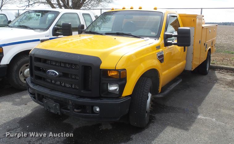 image for item K3333 2008 Ford F350 Super Duty utility bed pickup truck
