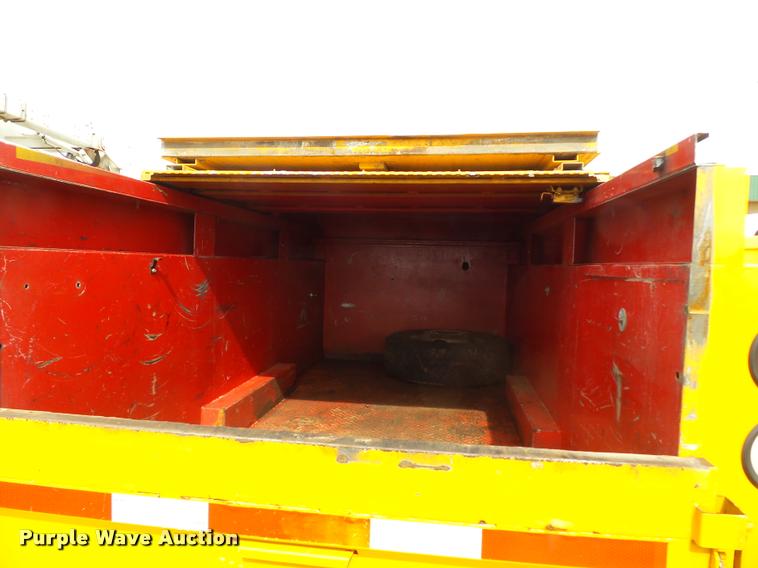 image for item K3333 2008 Ford F350 Super Duty utility bed pickup truck