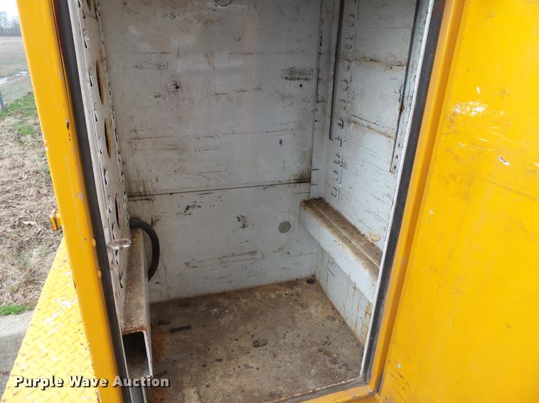 image for item K3333 2008 Ford F350 Super Duty utility bed pickup truck