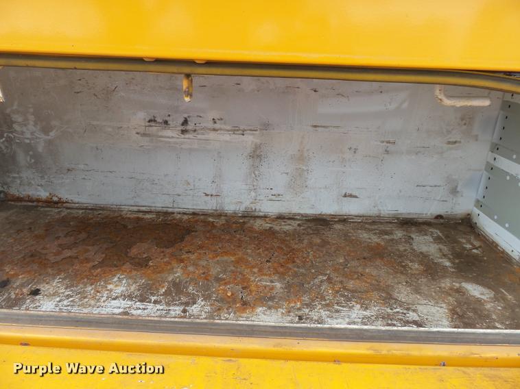 image for item K3333 2008 Ford F350 Super Duty utility bed pickup truck