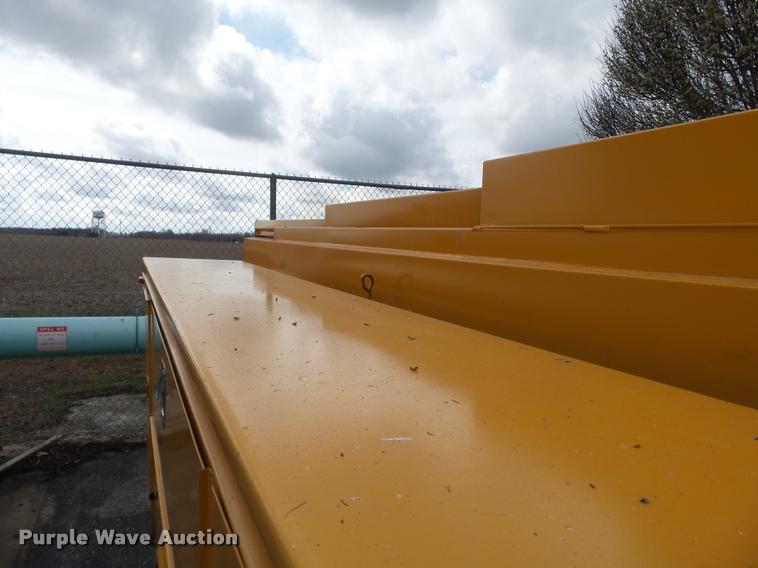 image for item K3333 2008 Ford F350 Super Duty utility bed pickup truck