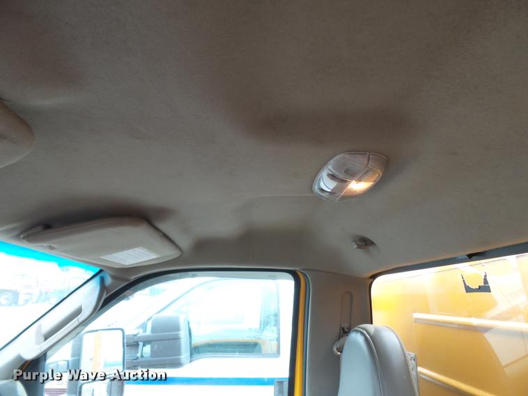 image for item K3333 2008 Ford F350 Super Duty utility bed pickup truck