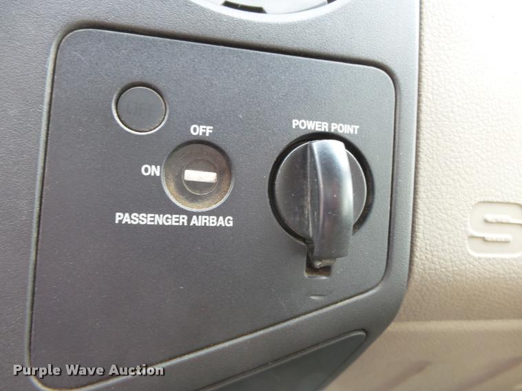 image for item K3333 2008 Ford F350 Super Duty utility bed pickup truck