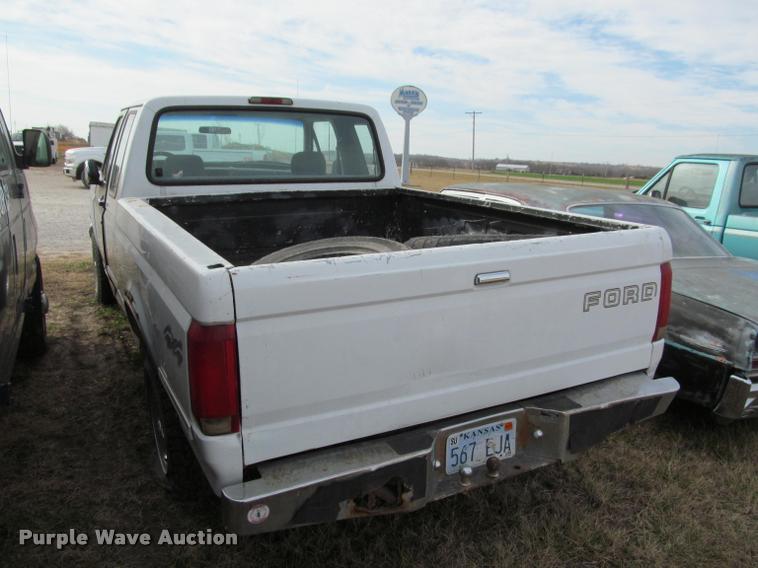 image for item K4994 1994 Ford F150 XLT SuperCab pickup truck