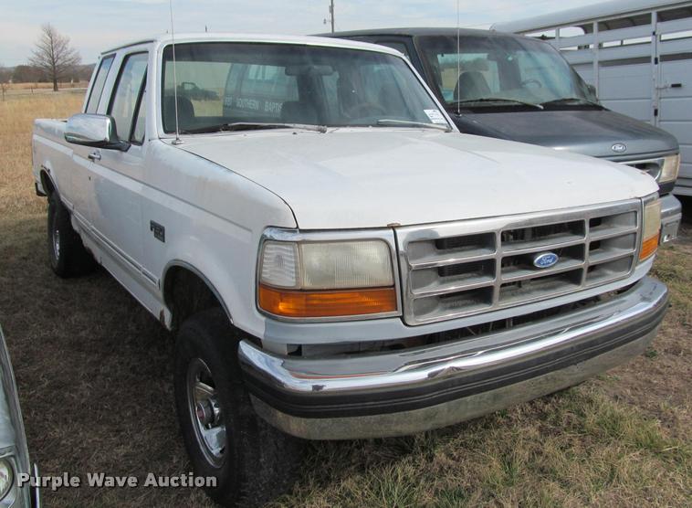 image for item K4994 1994 Ford F150 XLT SuperCab pickup truck