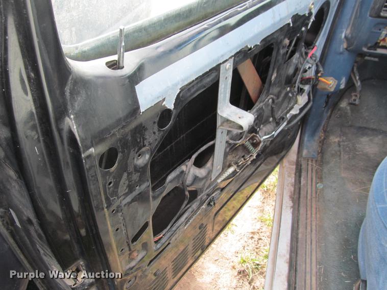 image for item K4994 1994 Ford F150 XLT SuperCab pickup truck