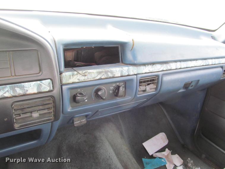 image for item K4994 1994 Ford F150 XLT SuperCab pickup truck