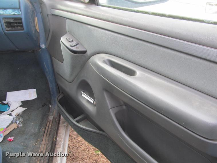 image for item K4994 1994 Ford F150 XLT SuperCab pickup truck