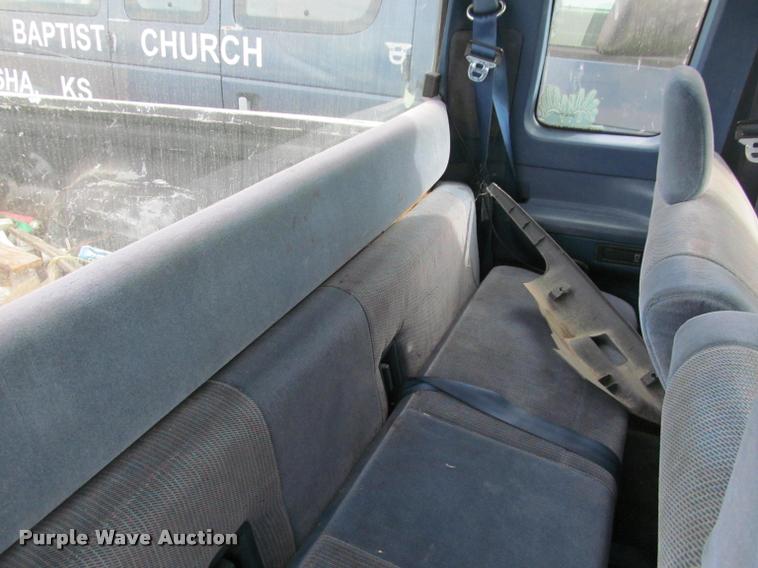 image for item K4994 1994 Ford F150 XLT SuperCab pickup truck