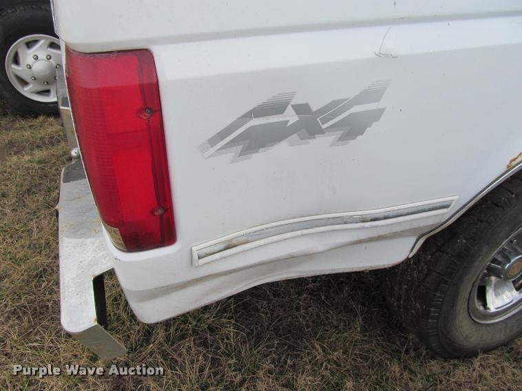 image for item K4994 1994 Ford F150 XLT SuperCab pickup truck