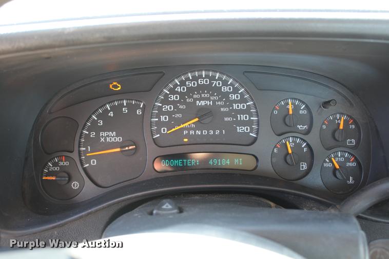 image for item K5782 2007 Chevrolet Silverado Classic 2500HD Ext. Cab utility bed pickup truck