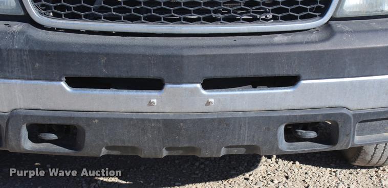 image for item K5782 2007 Chevrolet Silverado Classic 2500HD Ext. Cab utility bed pickup truck