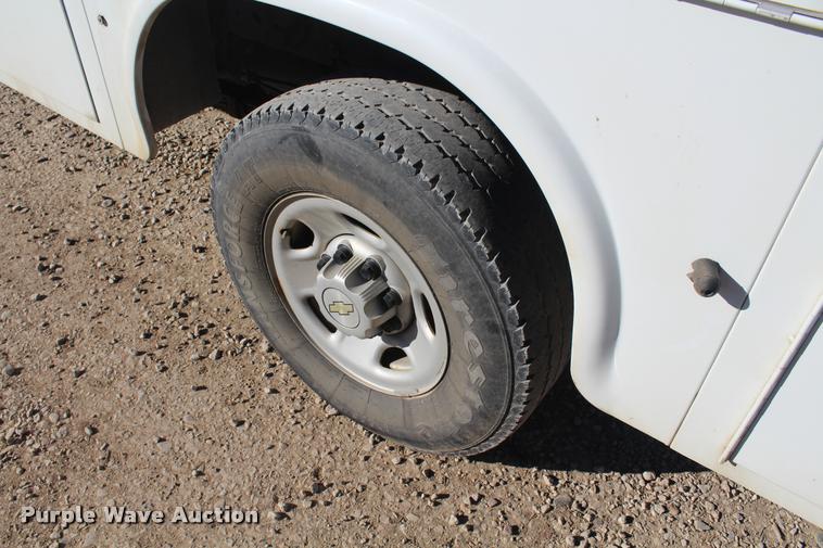 image for item K5782 2007 Chevrolet Silverado Classic 2500HD Ext. Cab utility bed pickup truck