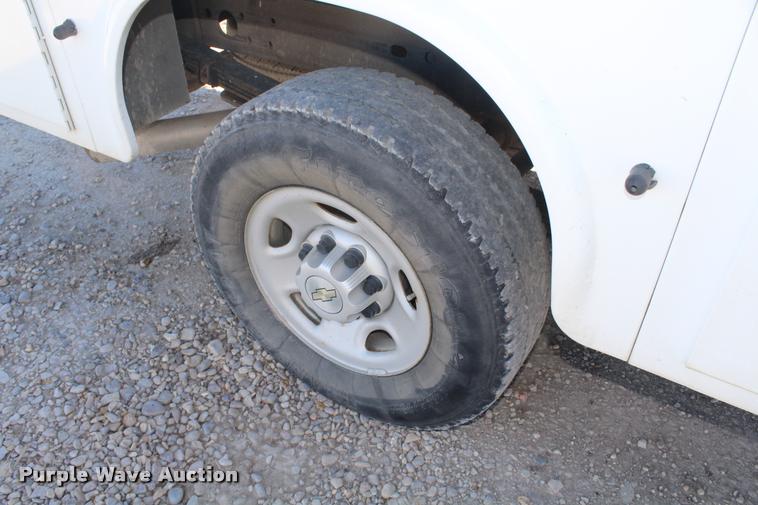 image for item K5782 2007 Chevrolet Silverado Classic 2500HD Ext. Cab utility bed pickup truck