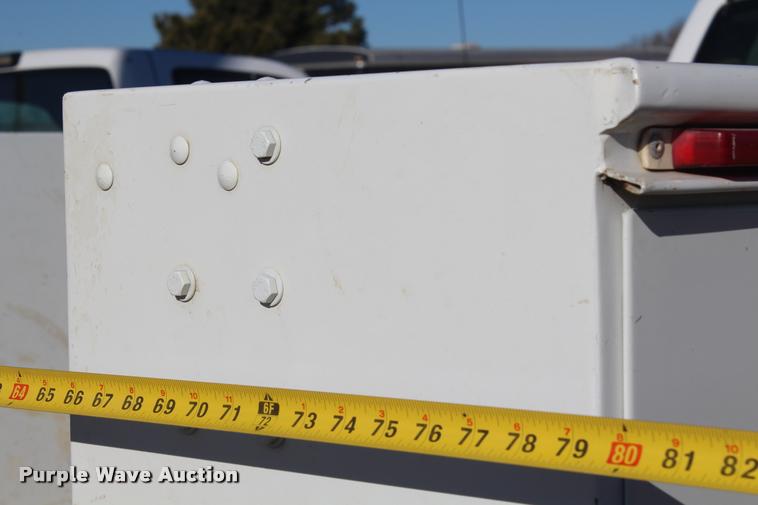 image for item K5782 2007 Chevrolet Silverado Classic 2500HD Ext. Cab utility bed pickup truck