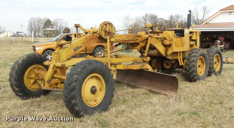 image for item L4607 Caterpillar 12 motor grader