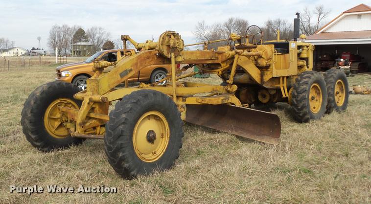 image for item L4607 Caterpillar 12 motor grader