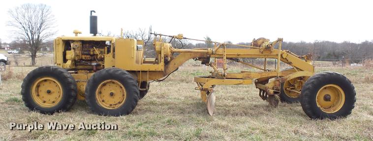 image for item L4607 Caterpillar 12 motor grader