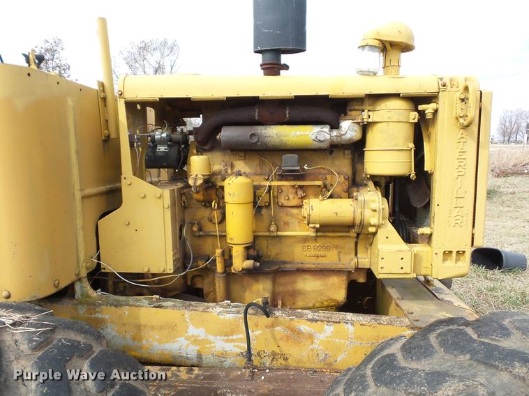 image for item L4607 Caterpillar 12 motor grader