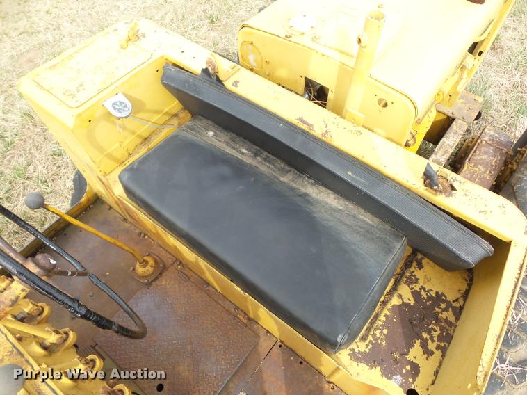 image for item L4607 Caterpillar 12 motor grader