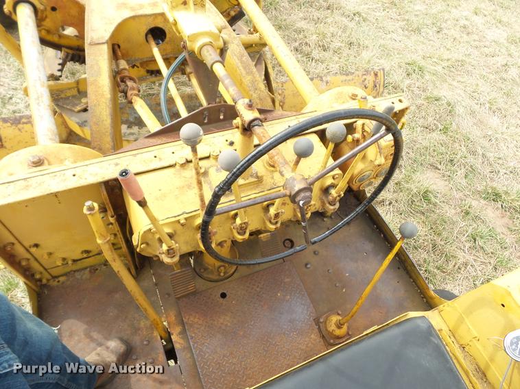 image for item L4607 Caterpillar 12 motor grader