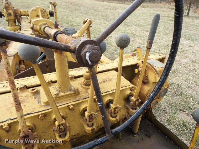 image for item L4607 Caterpillar 12 motor grader