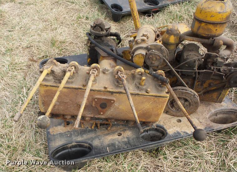 image for item L4607 Caterpillar 12 motor grader
