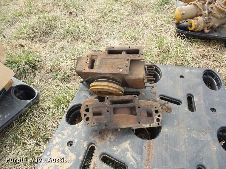 image for item L4607 Caterpillar 12 motor grader