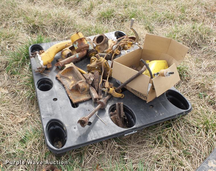 image for item L4607 Caterpillar 12 motor grader