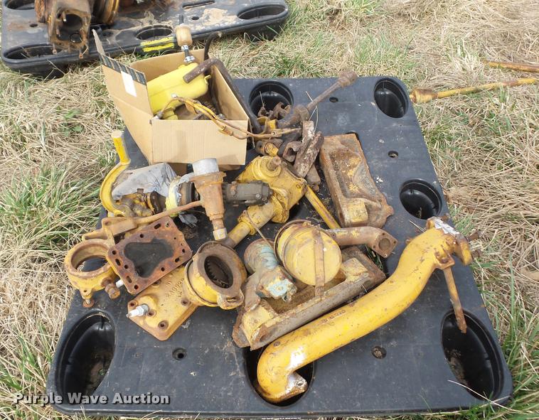 image for item L4607 Caterpillar 12 motor grader