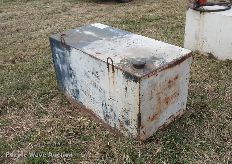 image for item L4608 Auxiliary fuel tank